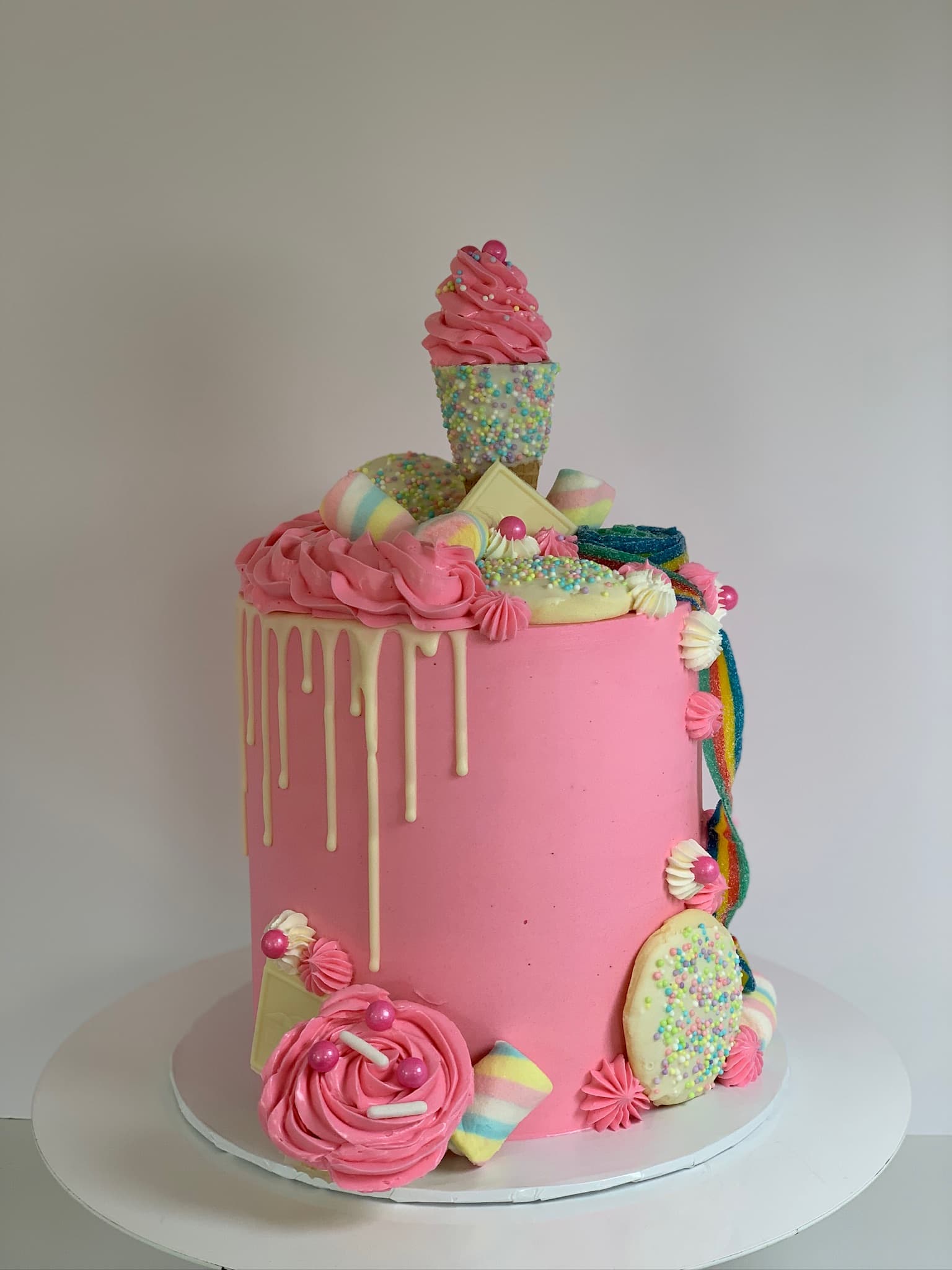 Custom cake by Dolce By Jery