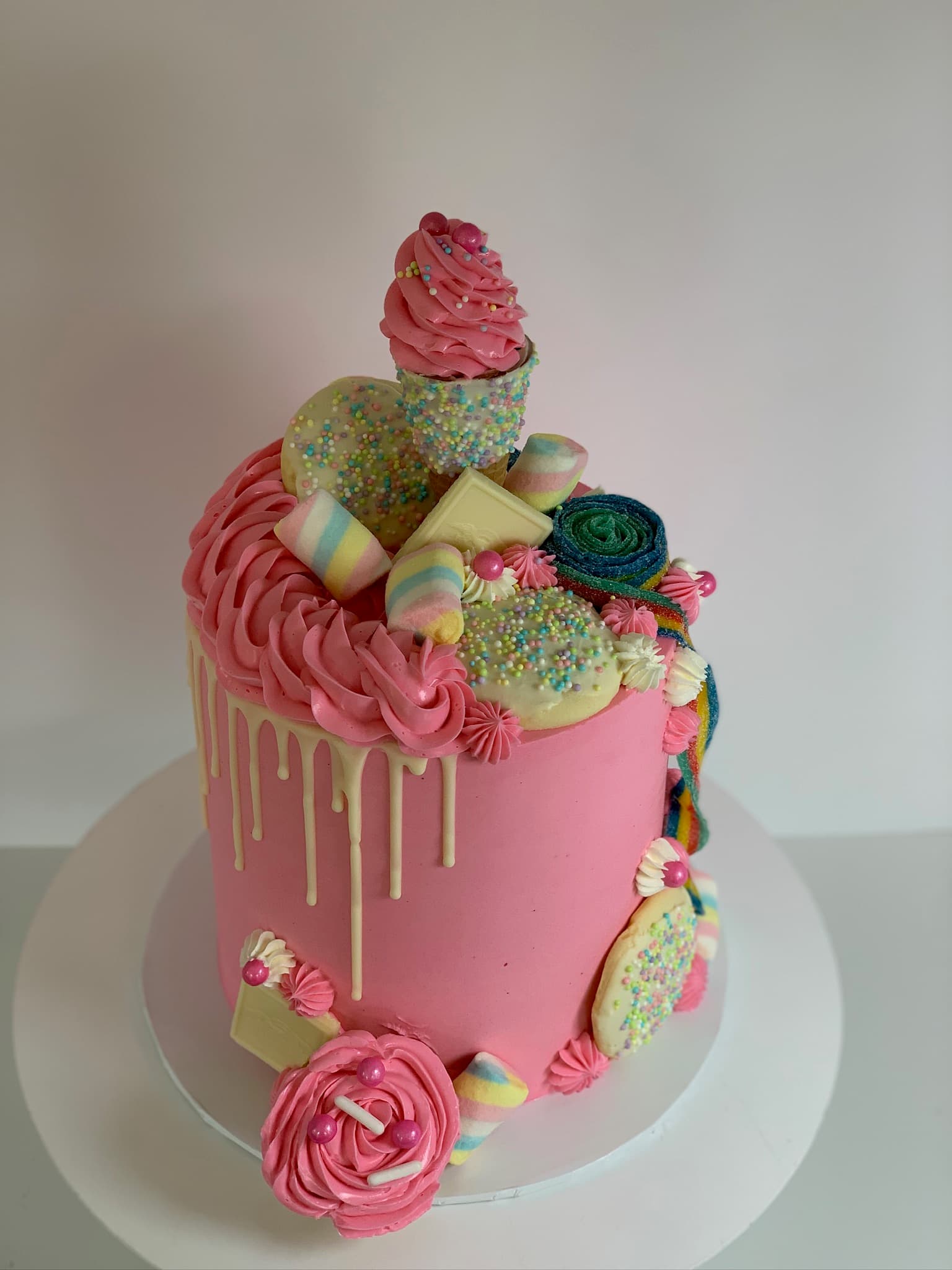 Custom cake by Dolce By Jery