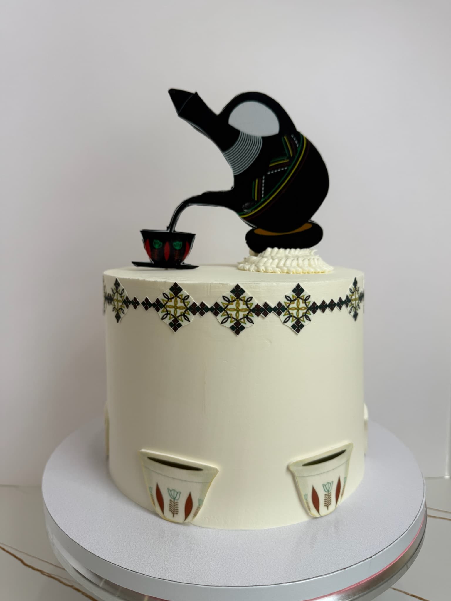 Custom cake by Dolce By Jery