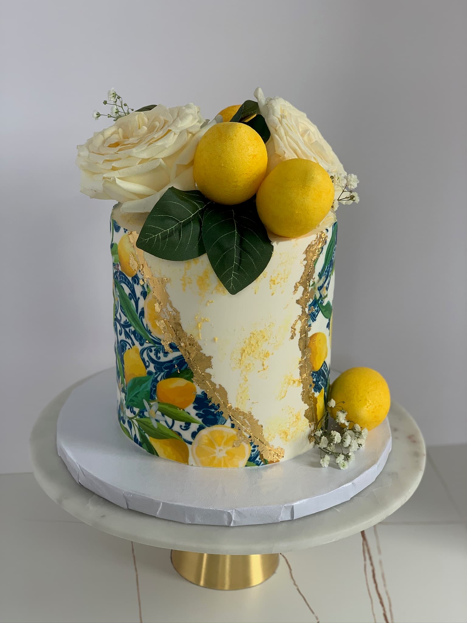 Lemon and floral single tier cake