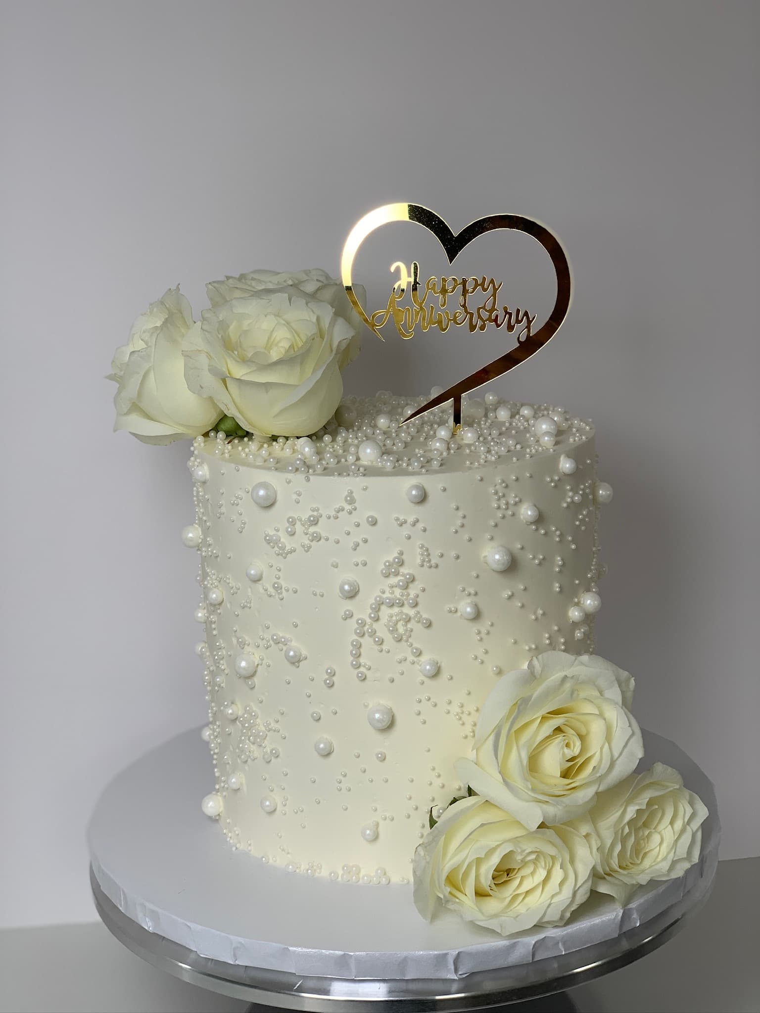 Happy Anniversary single tier floral cake